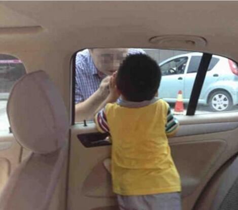 車上的一個小孔可救命 但大多數(shù)司機(jī)都不知道